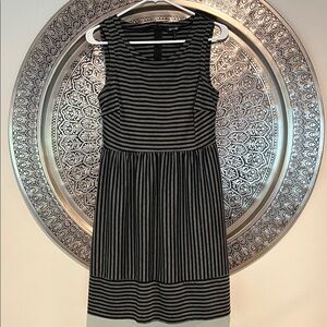 Daisy Fuentes Dress Size S